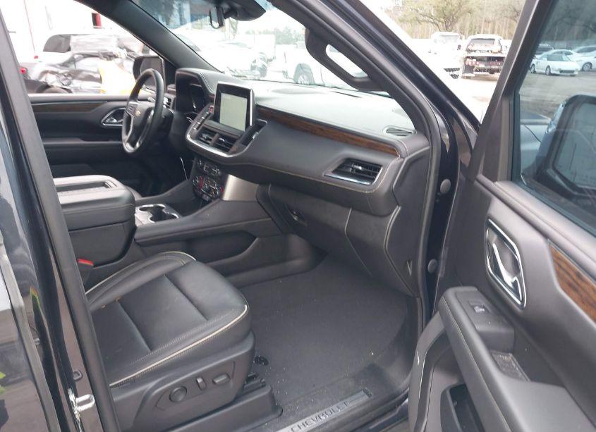 Photo 5 of 2023 Chevrolet Suburban 2WD PREMIER (VIN 1GNSCFKD1PR422360)