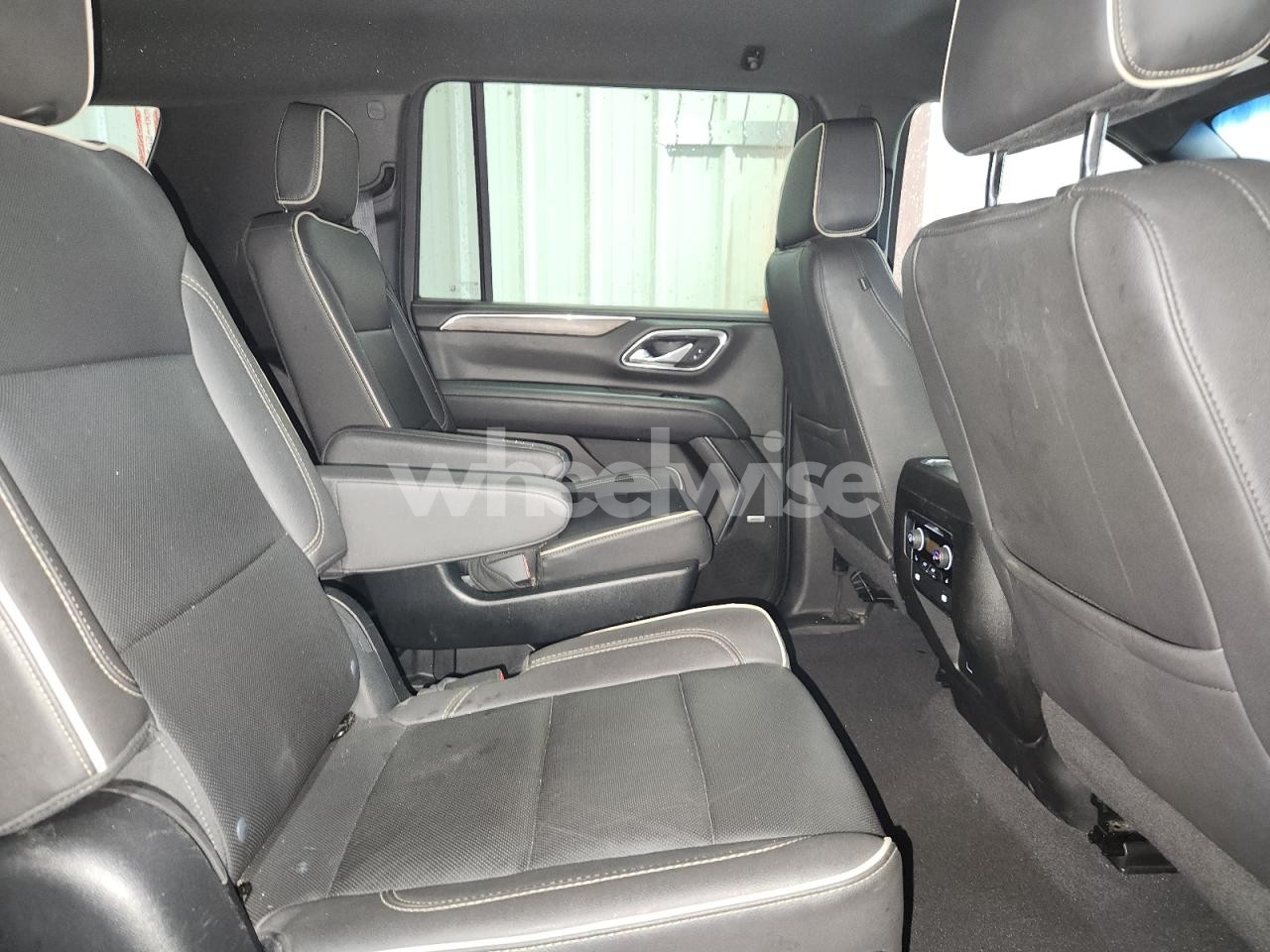 Photo 11 of 2023 CHEVROLET SUBURBAN C1500 PREMIER (VIN 1GNSCFKD1PR434900)