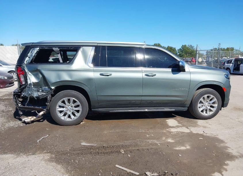 Photo 13 of 2023 Chevrolet Suburban 2WD PREMIER (VIN 1GNSCFKD1PR478136)