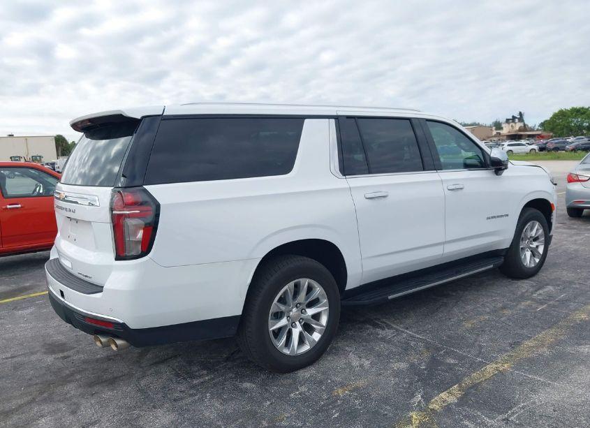 Photo 4 of 2023 Chevrolet Suburban 2WD PREMIER (VIN 1GNSCFKD1PR545365)