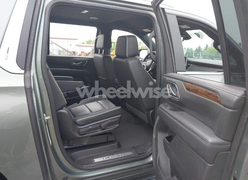 Photo 8 of 2023 Chevrolet Suburban 2WD PREMIER (VIN 1GNSCFKD3PR280397)