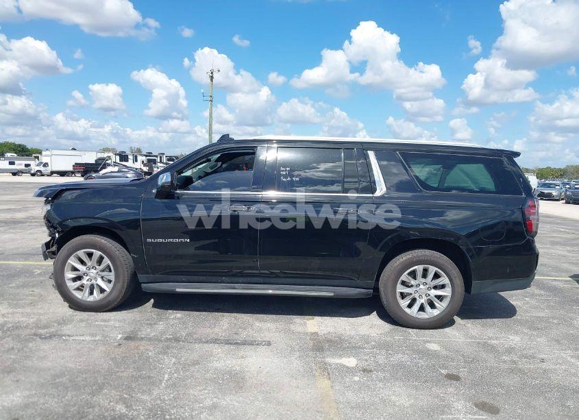 Photo 15 of 2023 Chevrolet Suburban 2WD PREMIER (VIN 1GNSCFKD3PR342574)