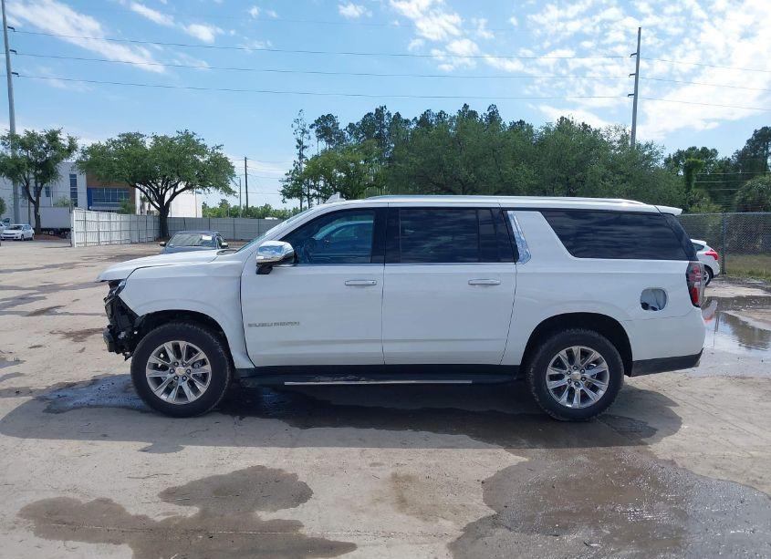 Photo 14 of 2023 Chevrolet Suburban 2WD PREMIER (VIN 1GNSCFKD3PR429505)