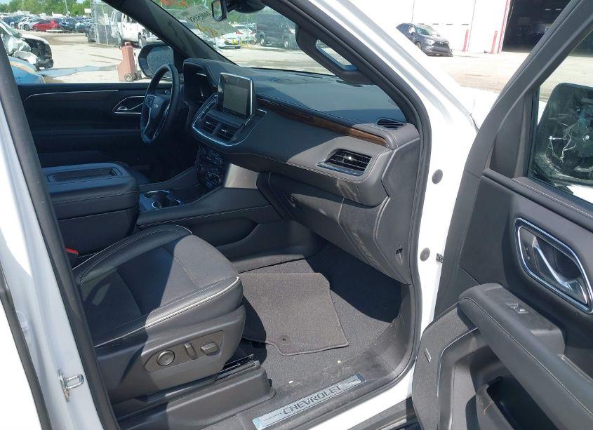 Photo 5 of 2023 Chevrolet Suburban 2WD PREMIER (VIN 1GNSCFKD3PR429505)