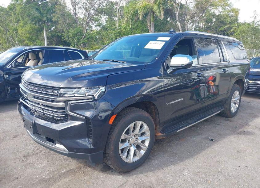 Photo 2 of 2023 Chevrolet Suburban 2WD PREMIER (VIN 1GNSCFKD5PR378007)