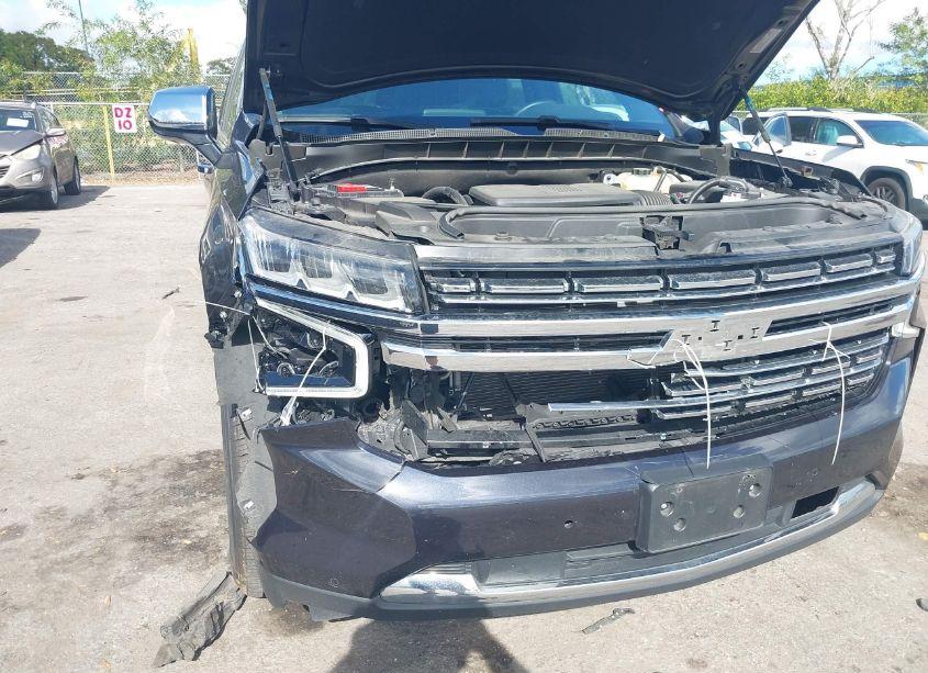 Photo 6 of 2023 Chevrolet Suburban 2WD PREMIER (VIN 1GNSCFKD5PR378007)