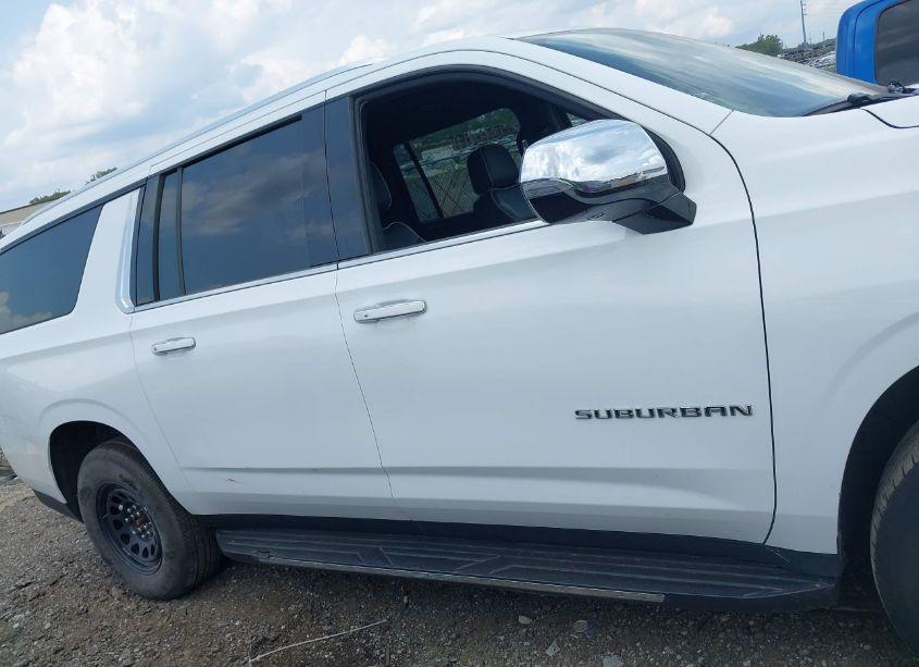 Photo 13 of 2023 Chevrolet Suburban 2WD PREMIER (VIN 1GNSCFKD6PR256126)