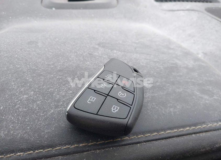 Photo 11 of 2023 Chevrolet Suburban 2WD PREMIER (VIN 1GNSCFKD6PR379084)