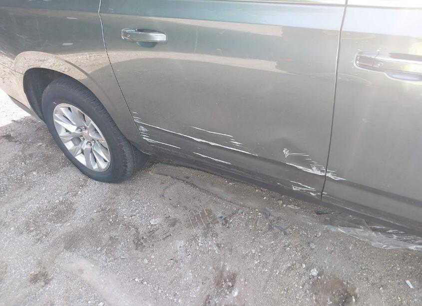 Photo 18 of 2023 Chevrolet Suburban 2WD PREMIER (VIN 1GNSCFKD6PR460229)