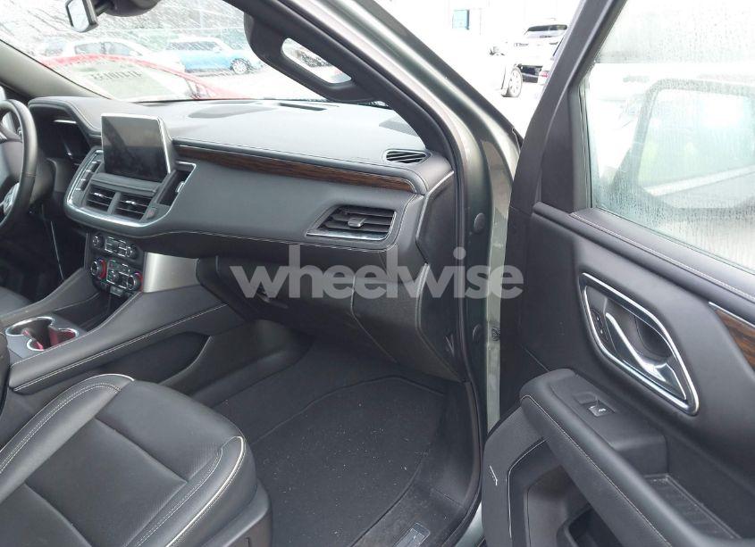 Photo 5 of 2023 Chevrolet Suburban 2WD PREMIER (VIN 1GNSCFKD6PR478228)