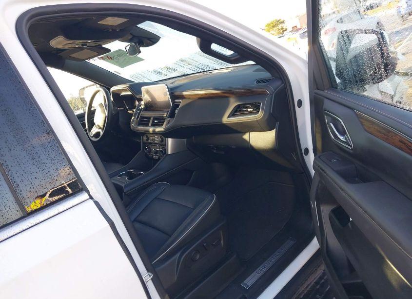 Photo 5 of 2023 Chevrolet Suburban 2WD PREMIER (VIN 1GNSCFKD6PR516699)