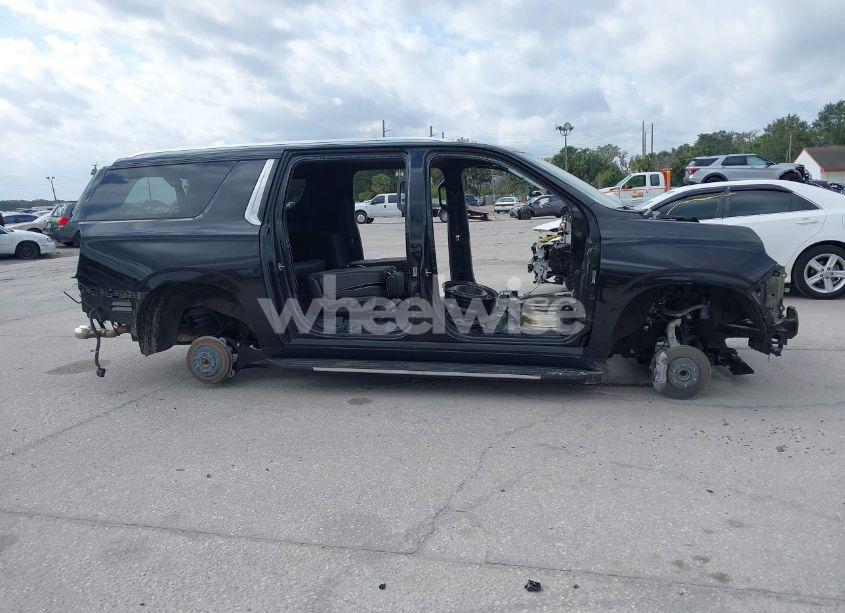 Photo 12 of 2023 Chevrolet Suburban 2WD PREMIER (VIN 1GNSCFKD7PR298174)