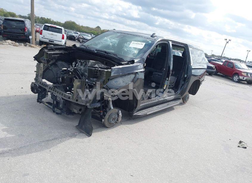 Photo 2 of 2023 Chevrolet Suburban 2WD PREMIER (VIN 1GNSCFKD7PR298174)