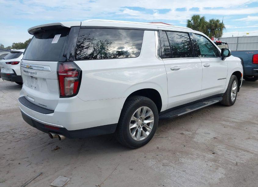 Photo 4 of 2023 Chevrolet Suburban 2WD PREMIER (VIN 1GNSCFKD7PR300439)