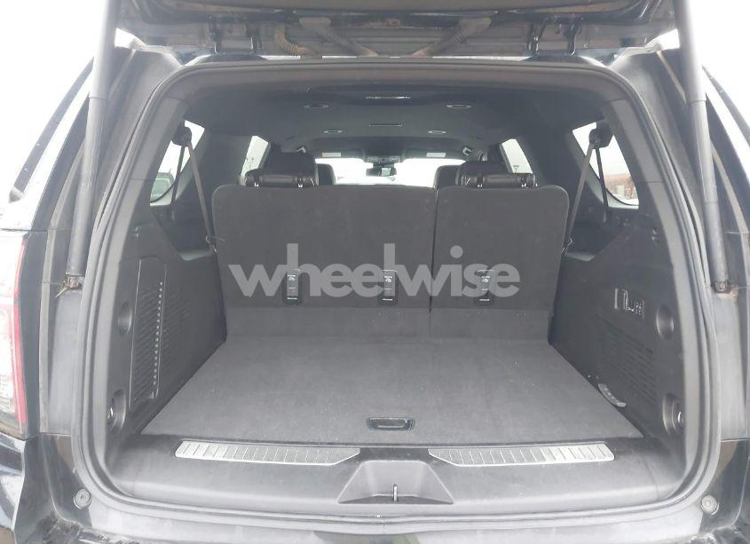 Photo 8 of 2023 Chevrolet Suburban 2WD PREMIER (VIN 1GNSCFKD7PR368742)