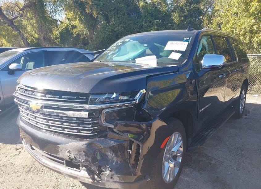 Photo 2 of 2023 Chevrolet Suburban 2WD PREMIER (VIN 1GNSCFKD7PR435694)