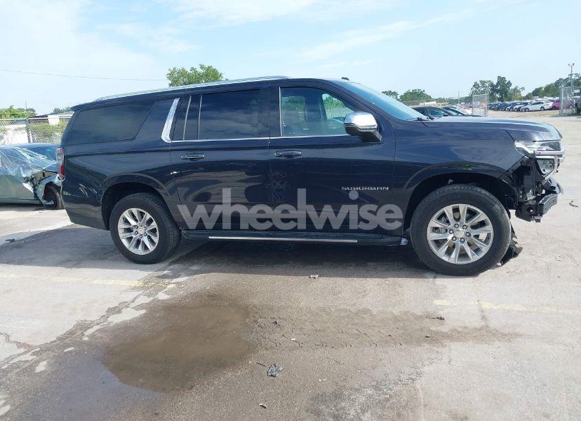 Photo 13 of 2023 Chevrolet Suburban 2WD PREMIER (VIN 1GNSCFKD7PR519174)