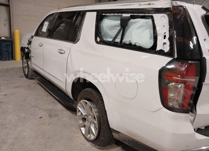 Photo 14 of 2023 Chevrolet Suburban 2WD PREMIER (VIN 1GNSCFKD8PR299995)