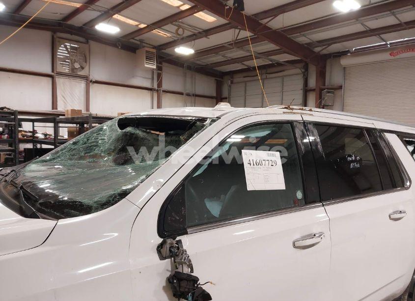 Photo 15 of 2023 Chevrolet Suburban 2WD PREMIER (VIN 1GNSCFKD8PR299995)