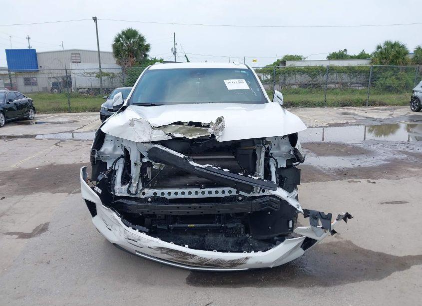 Photo 6 of 2023 Chevrolet Suburban 2WD PREMIER (VIN 1GNSCFKD8PR300658)