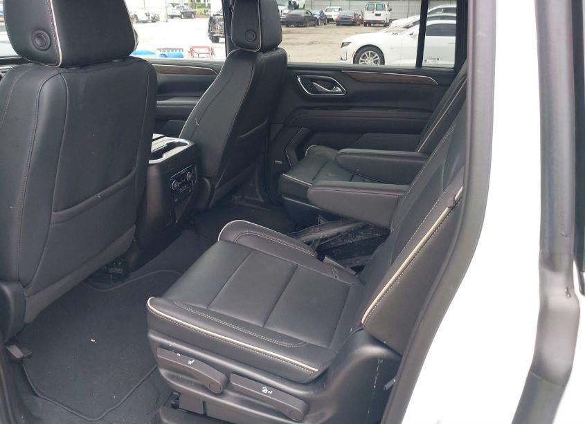 Photo 8 of 2023 Chevrolet Suburban 2WD PREMIER (VIN 1GNSCFKD8PR300658)