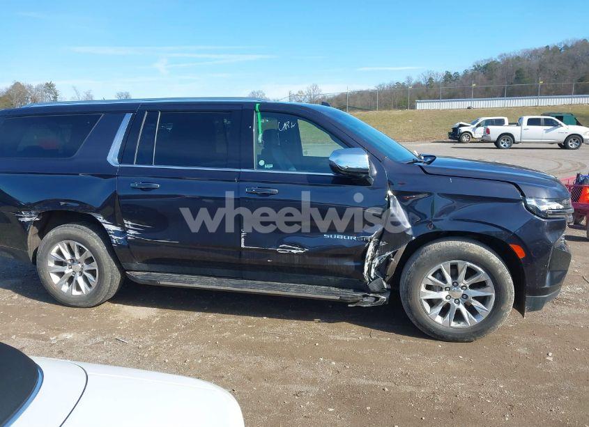 Photo 13 of 2023 Chevrolet Suburban 2WD PREMIER (VIN 1GNSCFKD8PR363016)