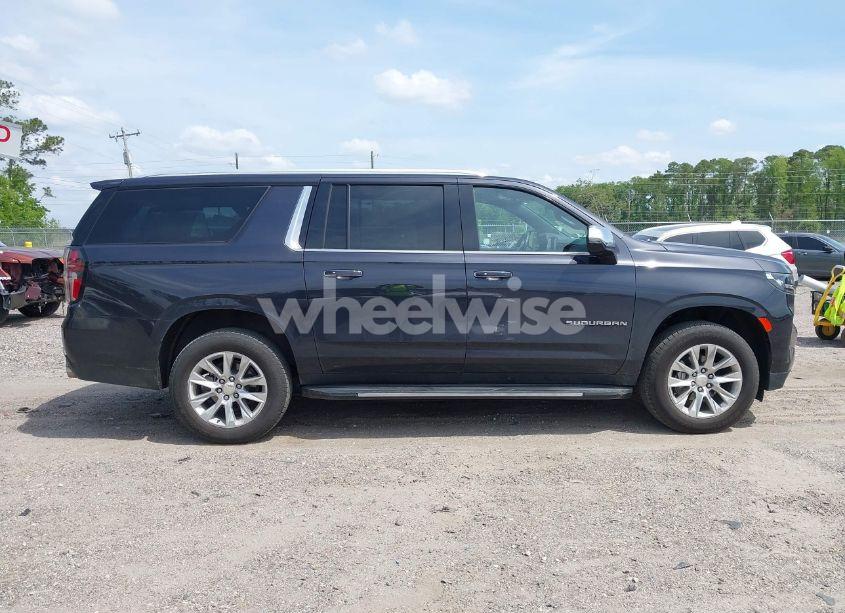 Photo 13 of 2023 Chevrolet Suburban 2WD PREMIER (VIN 1GNSCFKD8PR479381)