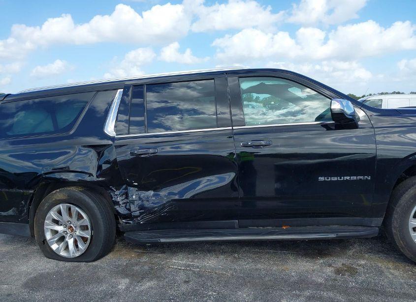 Photo 13 of 2023 Chevrolet Suburban 2WD PREMIER (VIN 1GNSCFKD9PR368323)