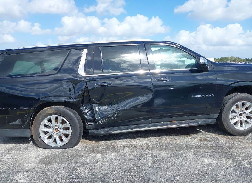 Photo 6 of 2023 Chevrolet Suburban 2WD PREMIER (VIN 1GNSCFKD9PR368323)