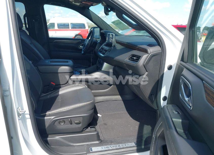 Photo 5 of 2023 Chevrolet Suburban 2WD PREMIER (VIN 1GNSCFKD9PR387180)