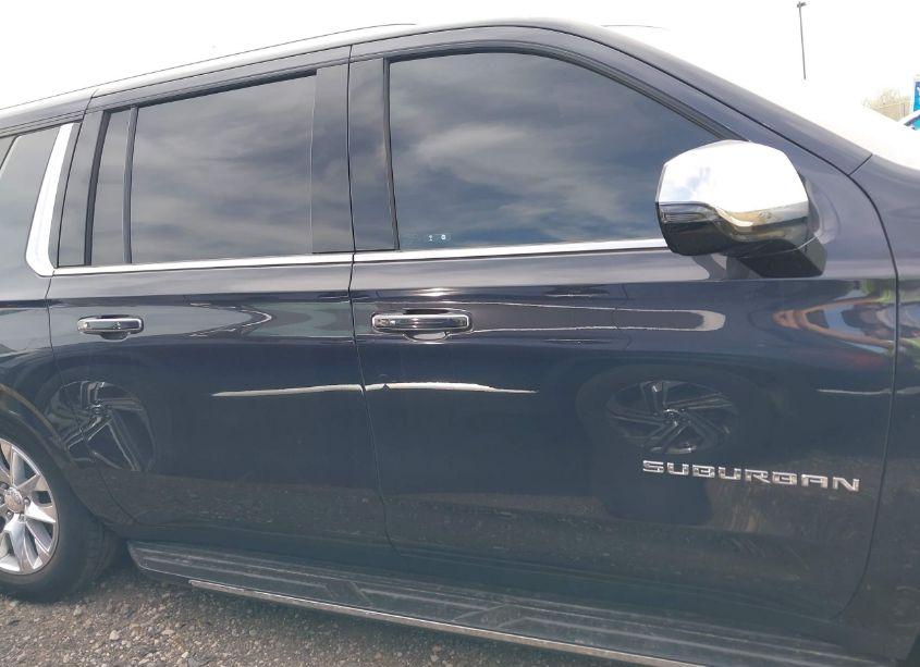 Photo 13 of 2023 Chevrolet Suburban 2WD PREMIER (VIN 1GNSCFKD9PR518818)