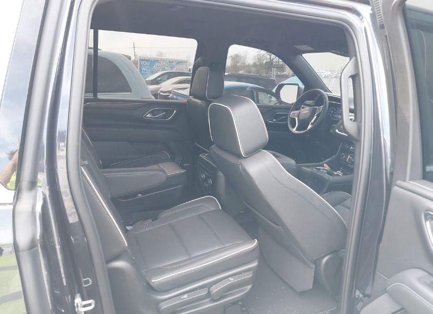 Photo 8 of 2023 Chevrolet Suburban 2WD PREMIER (VIN 1GNSCFKD9PR518818)