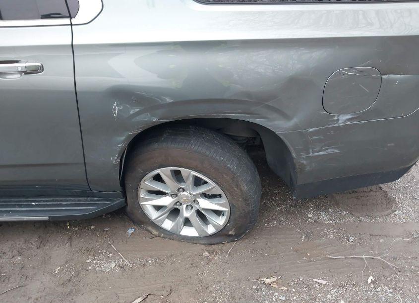 Photo 6 of 2023 Chevrolet Suburban 2WD PREMIER (VIN 1GNSCFKDXPR280946)