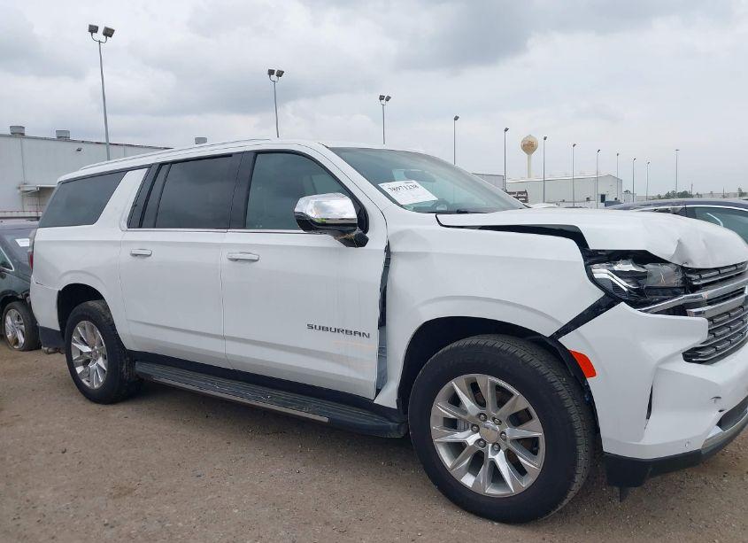 Photo 13 of 2023 Chevrolet Suburban 2WD PREMIER (VIN 1GNSCFKDXPR322273)