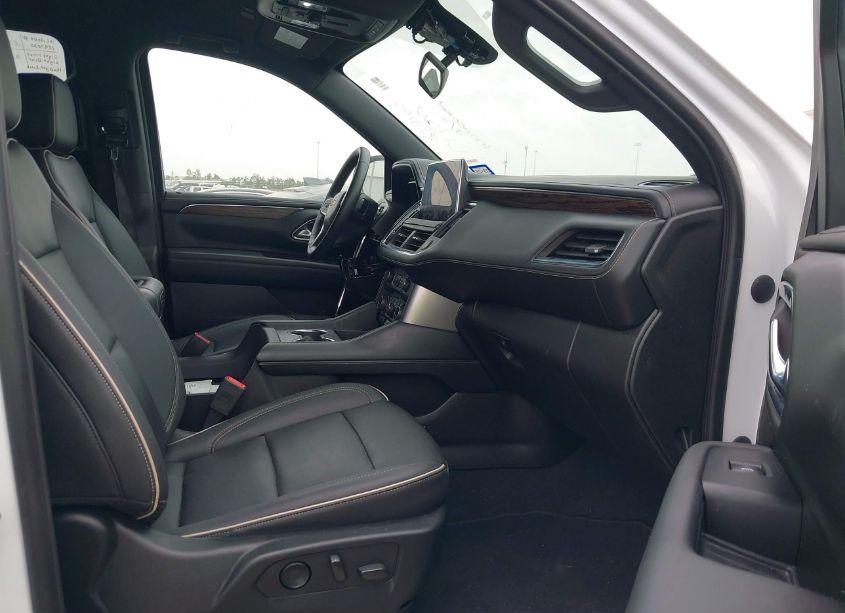 Photo 5 of 2023 Chevrolet Suburban 2WD PREMIER (VIN 1GNSCFKDXPR322273)