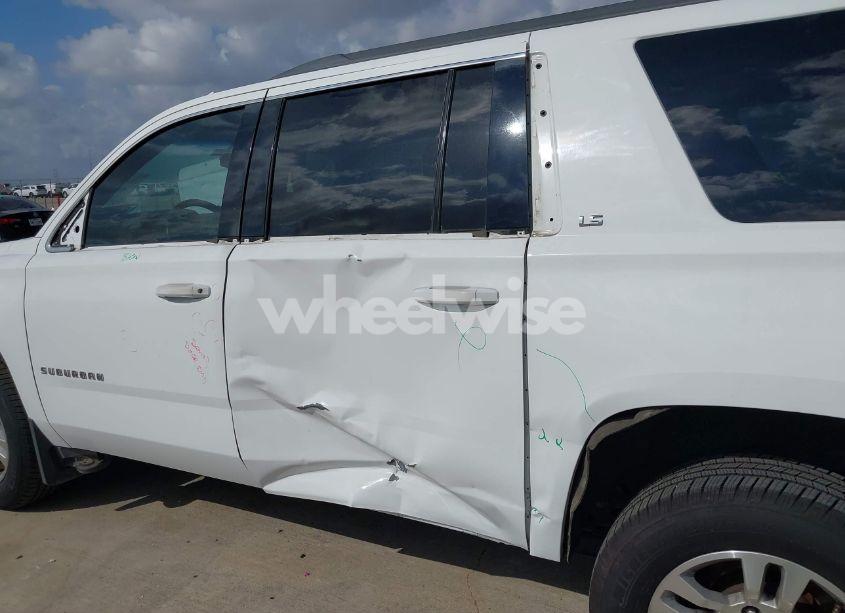 Photo 6 of 2016 Chevrolet Suburban LS (VIN 1GNSCGEC5GR168306)