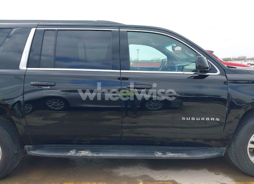 Photo 14 of 2018 Chevrolet Suburban LS (VIN 1GNSCGEC5JR136401)