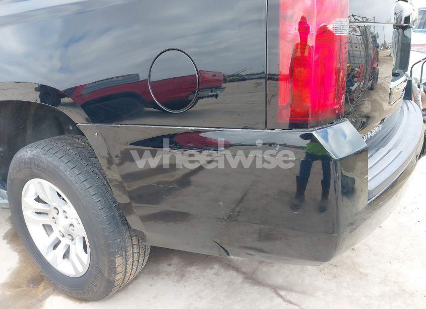 Photo 20 of 2018 Chevrolet Suburban LS (VIN 1GNSCGEC5JR136401)