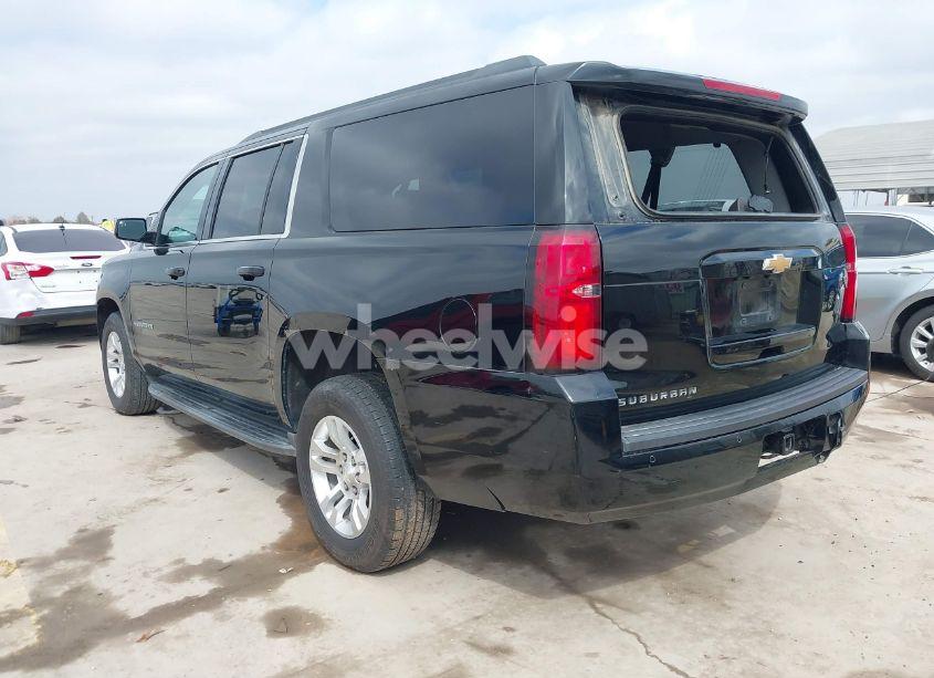 Photo 3 of 2018 Chevrolet Suburban LS (VIN 1GNSCGEC5JR136401)
