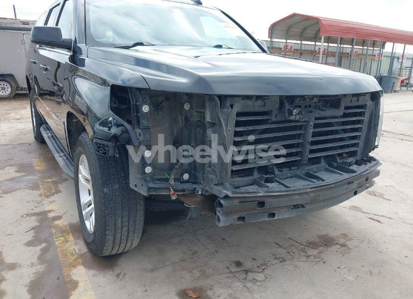 Photo 6 of 2018 Chevrolet Suburban LS (VIN 1GNSCGEC5JR136401)