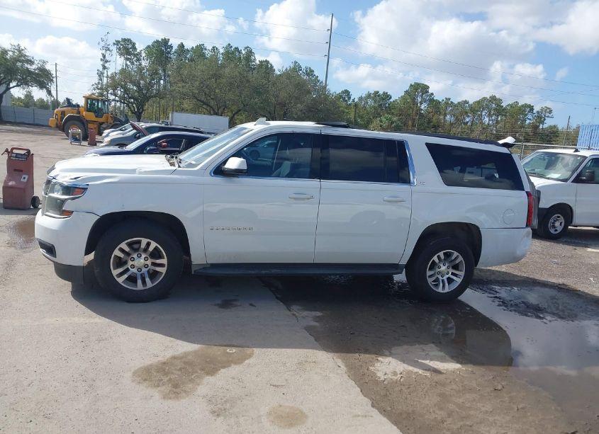 Photo 14 of 2016 Chevrolet Suburban LS (VIN 1GNSCGKC0GR110480)