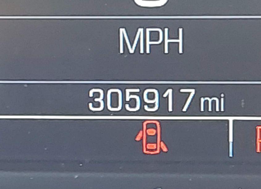 Photo 15 of 2016 Chevrolet Suburban LS (VIN 1GNSCGKC0GR110480)