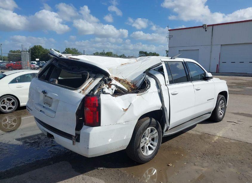 Photo 6 of 2016 Chevrolet Suburban LS (VIN 1GNSCGKC0GR110480)