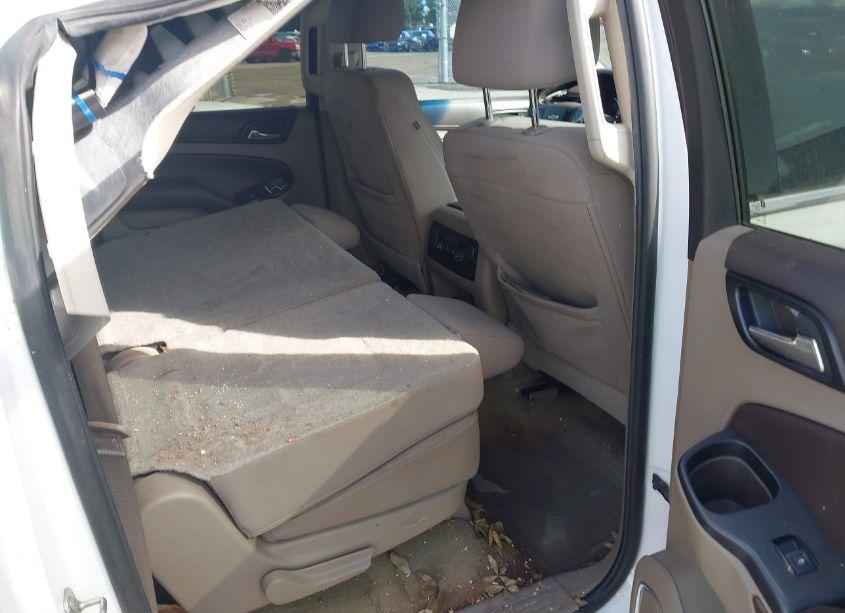 Photo 8 of 2016 Chevrolet Suburban LS (VIN 1GNSCGKC0GR110480)