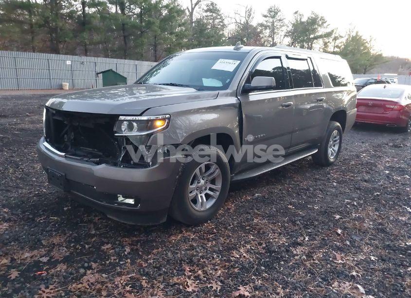 Photo 2 of 2017 Chevrolet Suburban LS (VIN 1GNSCGKC0HR328355)