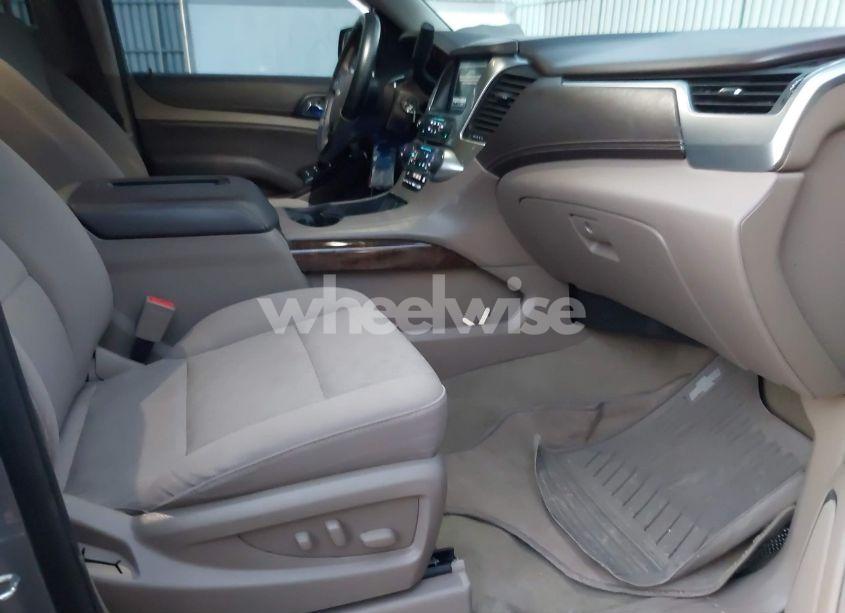 Photo 5 of 2017 Chevrolet Suburban LS (VIN 1GNSCGKC0HR328355)