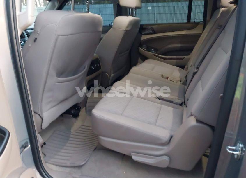 Photo 8 of 2017 Chevrolet Suburban LS (VIN 1GNSCGKC0HR328355)