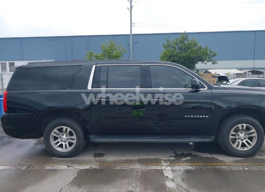 Photo 13 of 2018 Chevrolet Suburban LS (VIN 1GNSCGKC1JR394211)