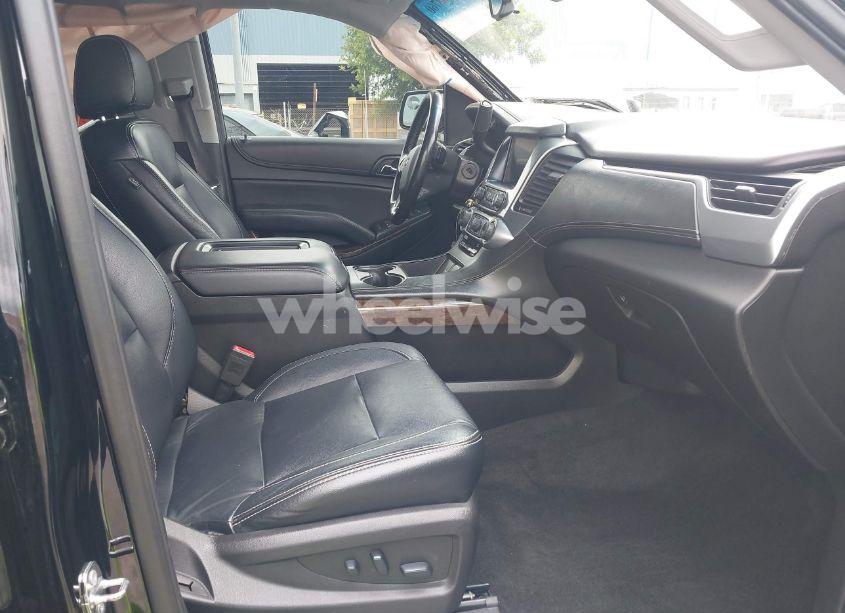 Photo 5 of 2018 Chevrolet Suburban LS (VIN 1GNSCGKC1JR394211)