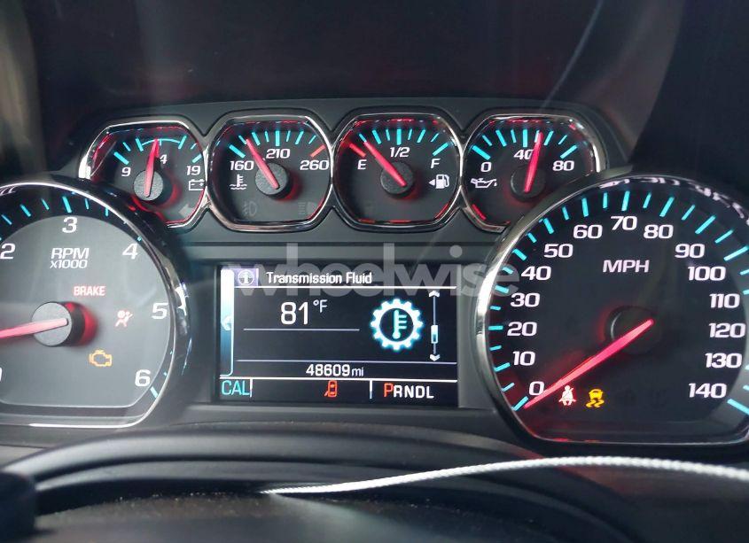 Photo 7 of 2018 Chevrolet Suburban LS (VIN 1GNSCGKC1JR394211)